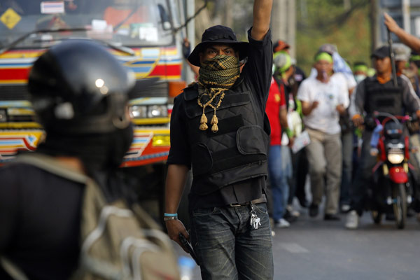 Thai general election kicks off amid fears of violence