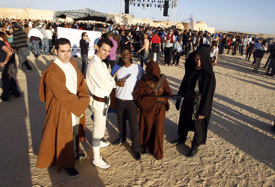 Electronic Music Festival on Star Wars set