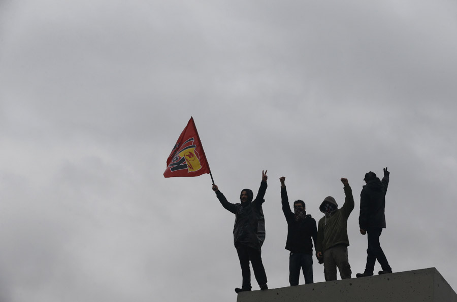 Turks stage protests demanding PM's resignation