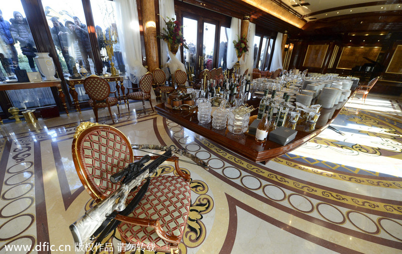 Ukrainian president's luxury residence opened to public