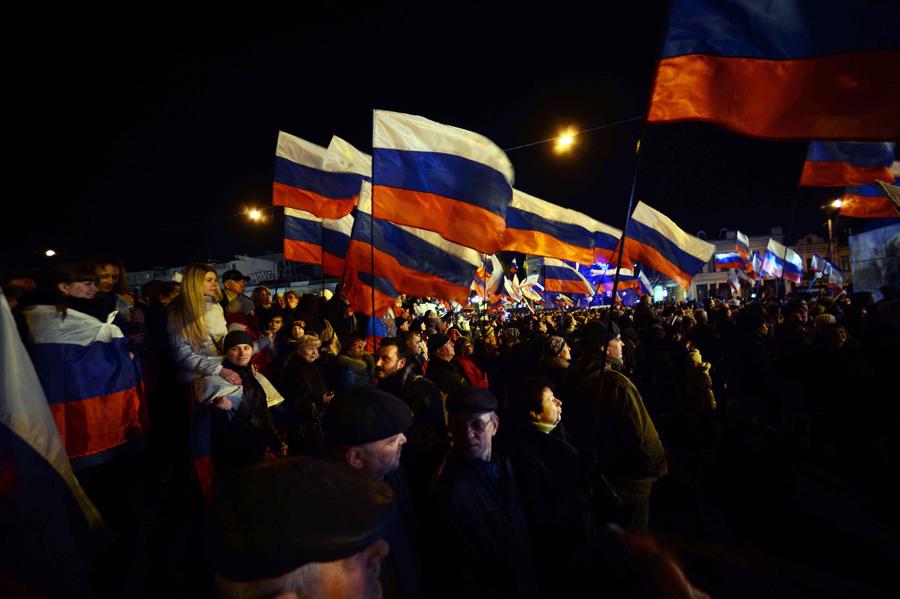 Crimeans start celebrating pending referendum outcome