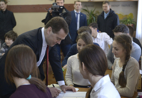 Russian PM Medvedev visits Crimea