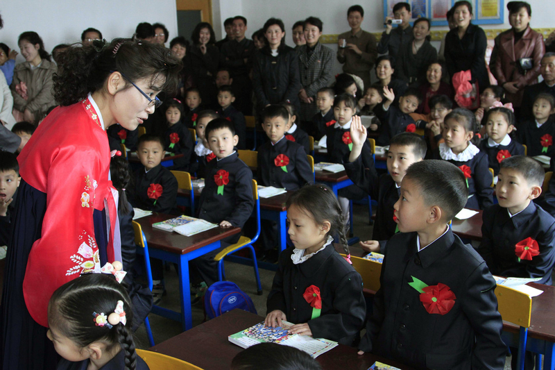 New students enrolled at the Pyongyang Primary School No.4