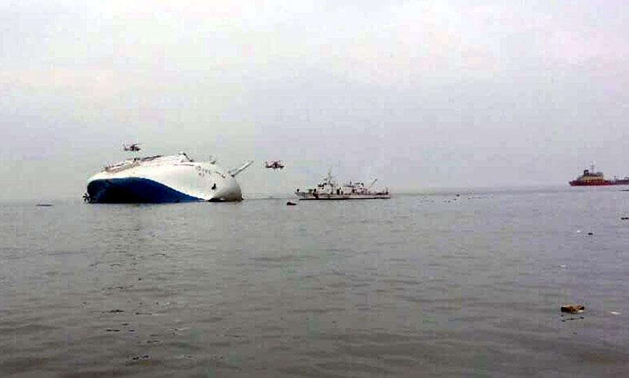 Ferry sinking off S Korea