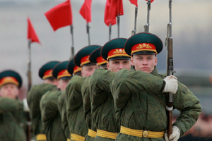 Russians parade to celebrate Labor Day