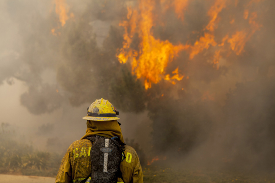 California wildfire: New blaze erupts