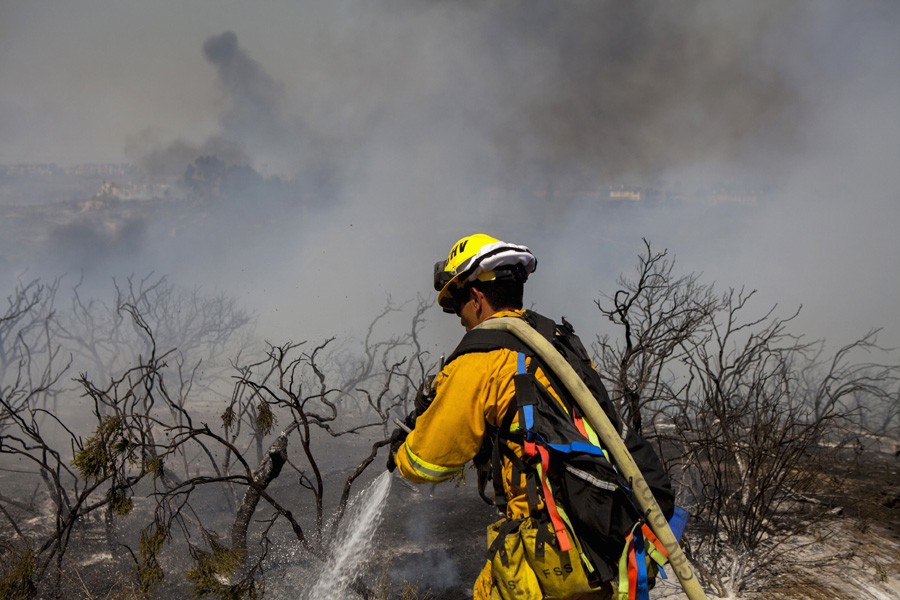 California wildfire: New blaze erupts