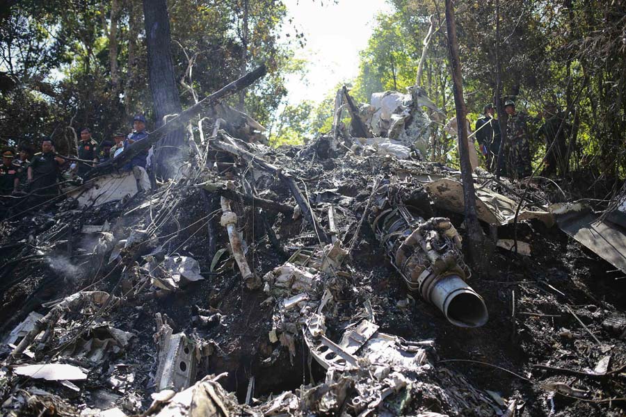 Plane carrying Laos Defence Minister crashes