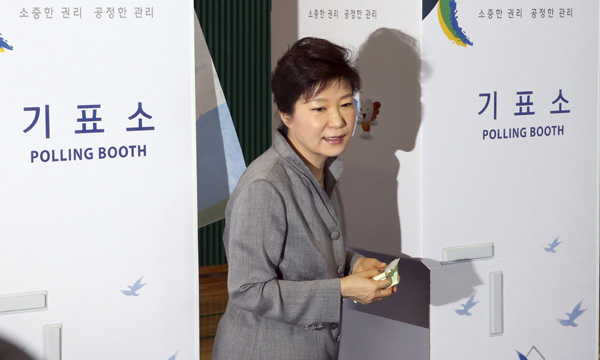 S.Korea begins local elections after ferry sinking disasterjune