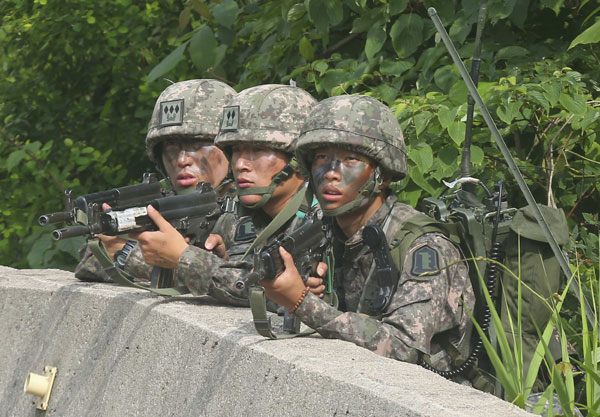 Fugitive S.Korean soldier captured alive after attempting suicide