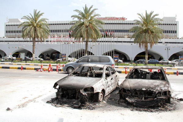 Armed clashes paralyze Libya int'l airport[1]- C