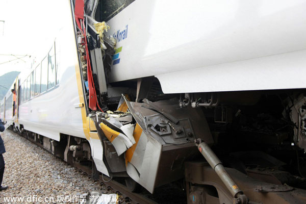 South Korean trains collide, killing one and injuring dozens