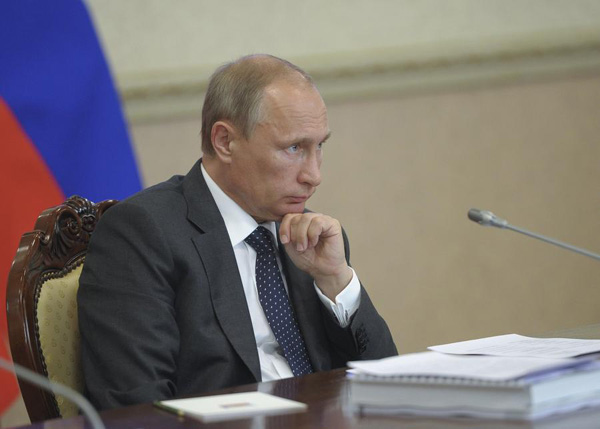 Russia mulls over retaliation against western sanctions: Putin