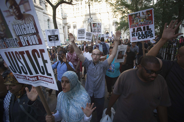 Missouri governor lifts Ferguson curfew