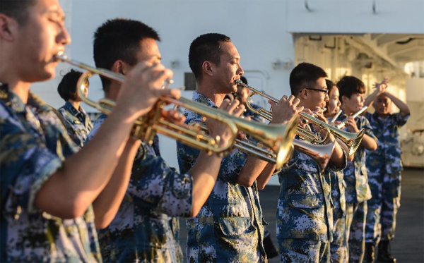 China's hospital ship <EM>Peace Ark</EM> arrives in Fiji