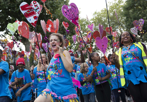 Europe's largest carnival opens in Londonu[1]- 