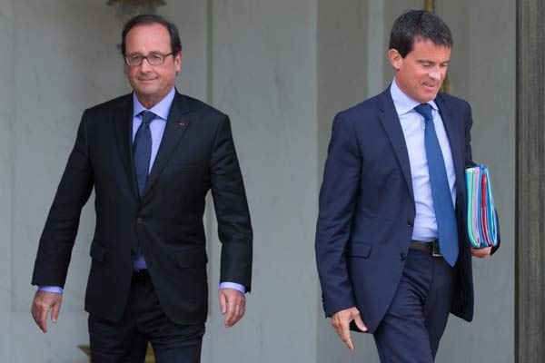 French PM presents government resignation