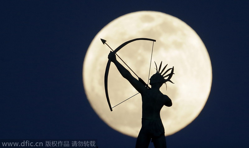 Fascinating full moons around the world