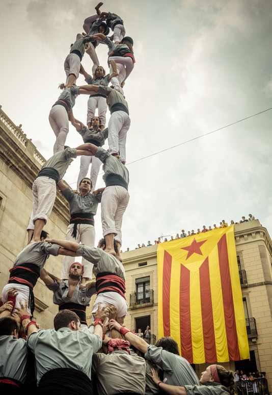 Castellers build human towers