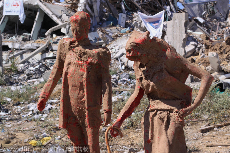 Statues admist ruins