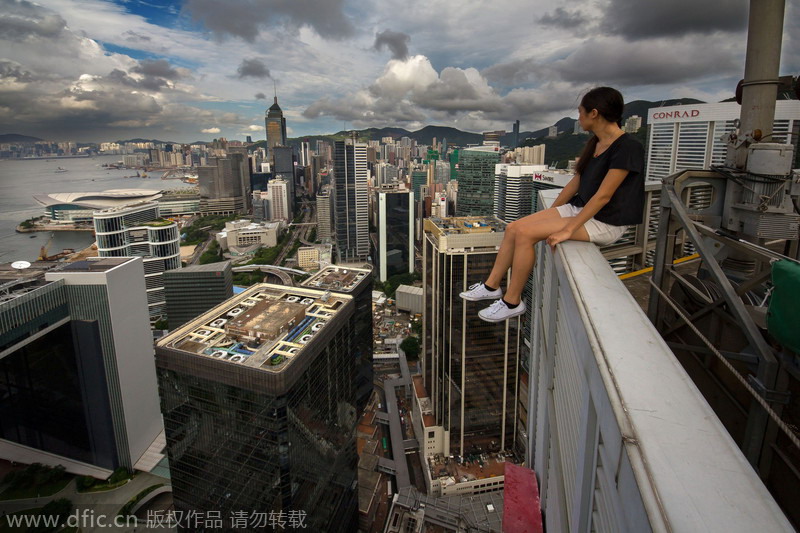 Crazy climbers take selfies to new heights
