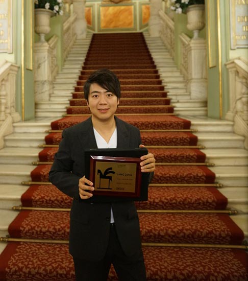 Lang Lang wins Spanish music award