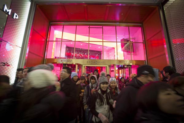 Millions in US expected to shop on Thanksgiving