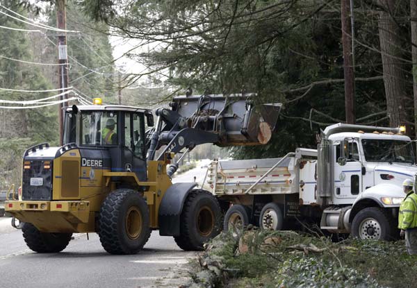 California storm hits south after drenching north