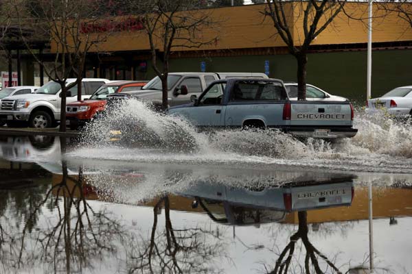 California storm hits south after drenching north