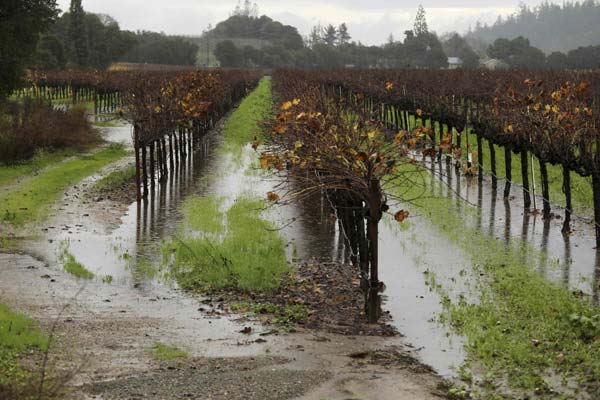 California storm hits south after drenching north