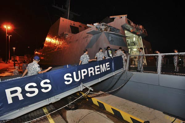 Singapore's third navy ship to join search operation of QZ8501