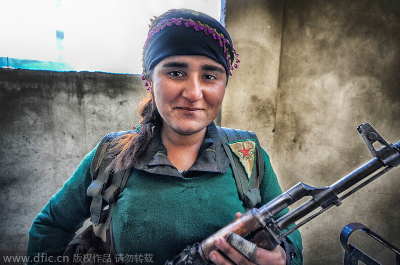 Female fighters in the battle against IS