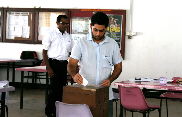 Local monitors say Sri Lankan polls fairly peaceful