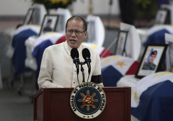 Philippine president vows to capture terrorist bomb expert