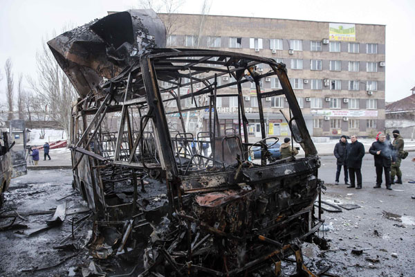 Death toll mounts in E. Ukraine ahead of peace talks