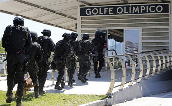 A sign of Rio Olympics: military police security drills