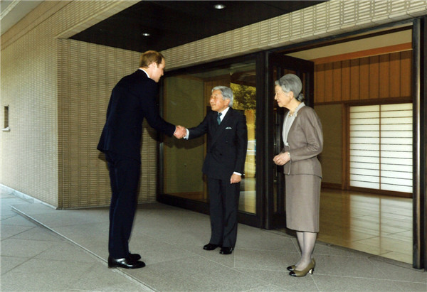 Japan greets Prince William