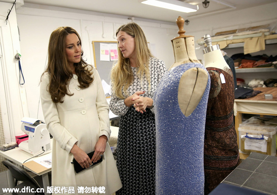 Downton Abbey fan Kate Middleton visits set of hit TV show