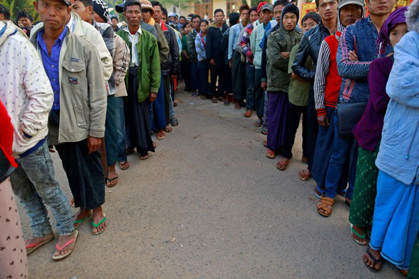 Heavy fighting goes on in Myanmar's Kokang region amid peace negotiation