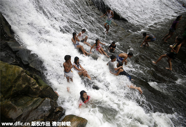 Filipinos flock to Wawa Dam on World Water Day