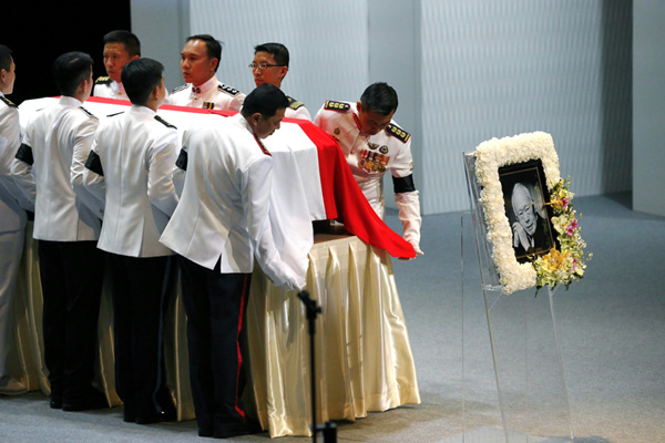 Lee Kuan Yew eulogized at funeral as architect of Singapore