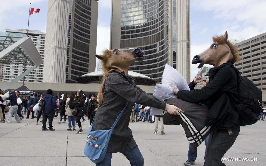 Intl Pillow Fight Day celebrated around world