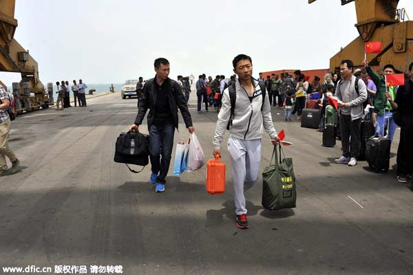 Chinese warship carrying evacuees from Yemen arrives in Djibouti