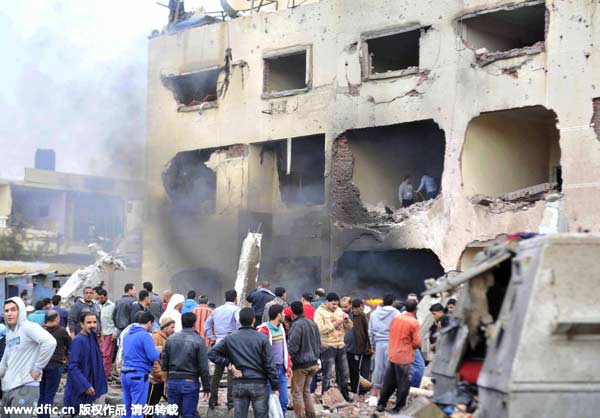 13 soldiers, civilian killed in anti-govt bombings in Egypt's Sinai