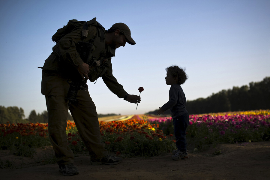 The world in photos: April 13-19