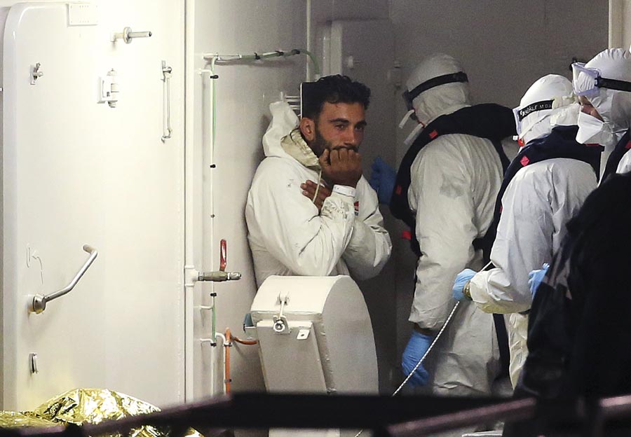 Shock and woe as 900 people feared dead in 2 migrant shipwrecks