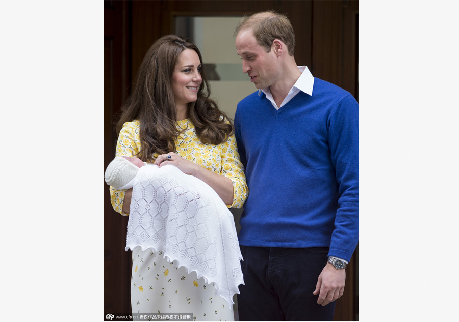 First Look: Baby princess with Kate and William