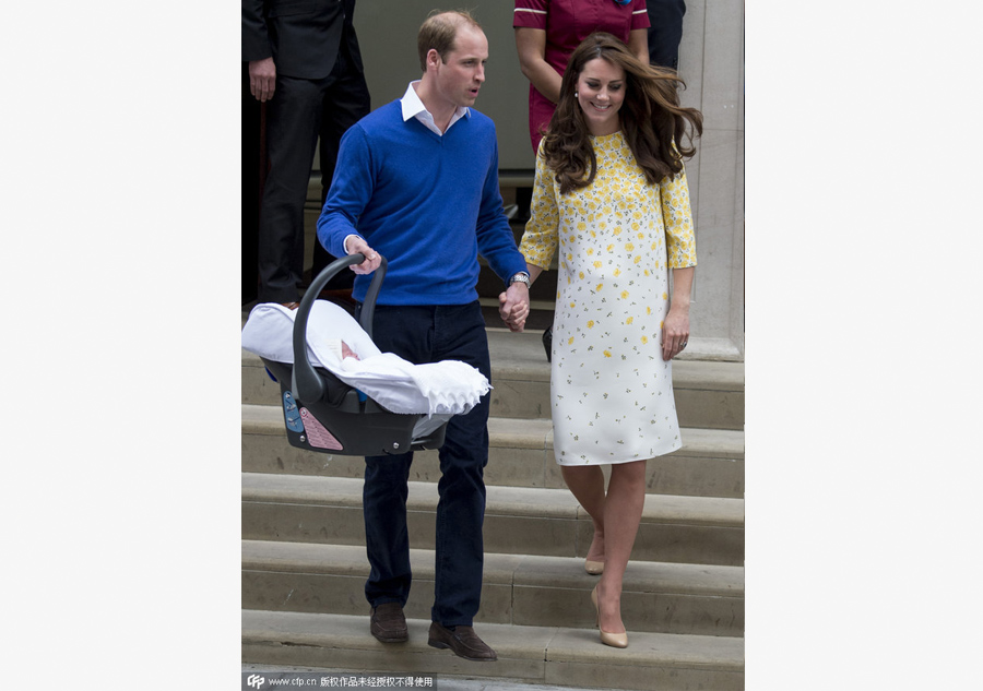 First Look: Baby princess with Kate and William