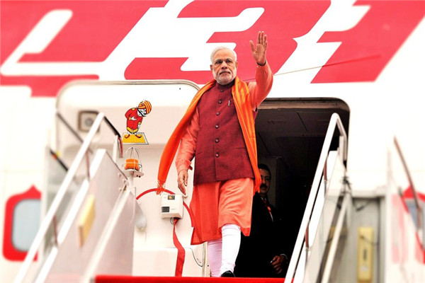 Indian PM Modi begins China visit