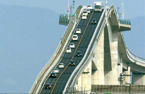 Unusual but true: Japan's bridge a nightmare fo